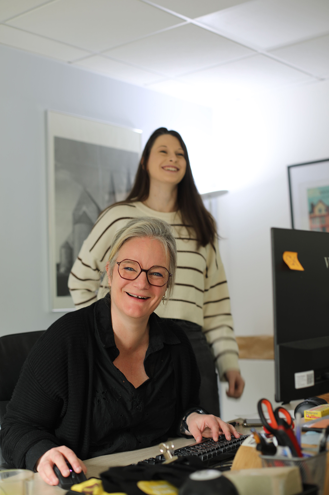 Illustration sur mesure intégrée dans un support de communication pour une entreprise